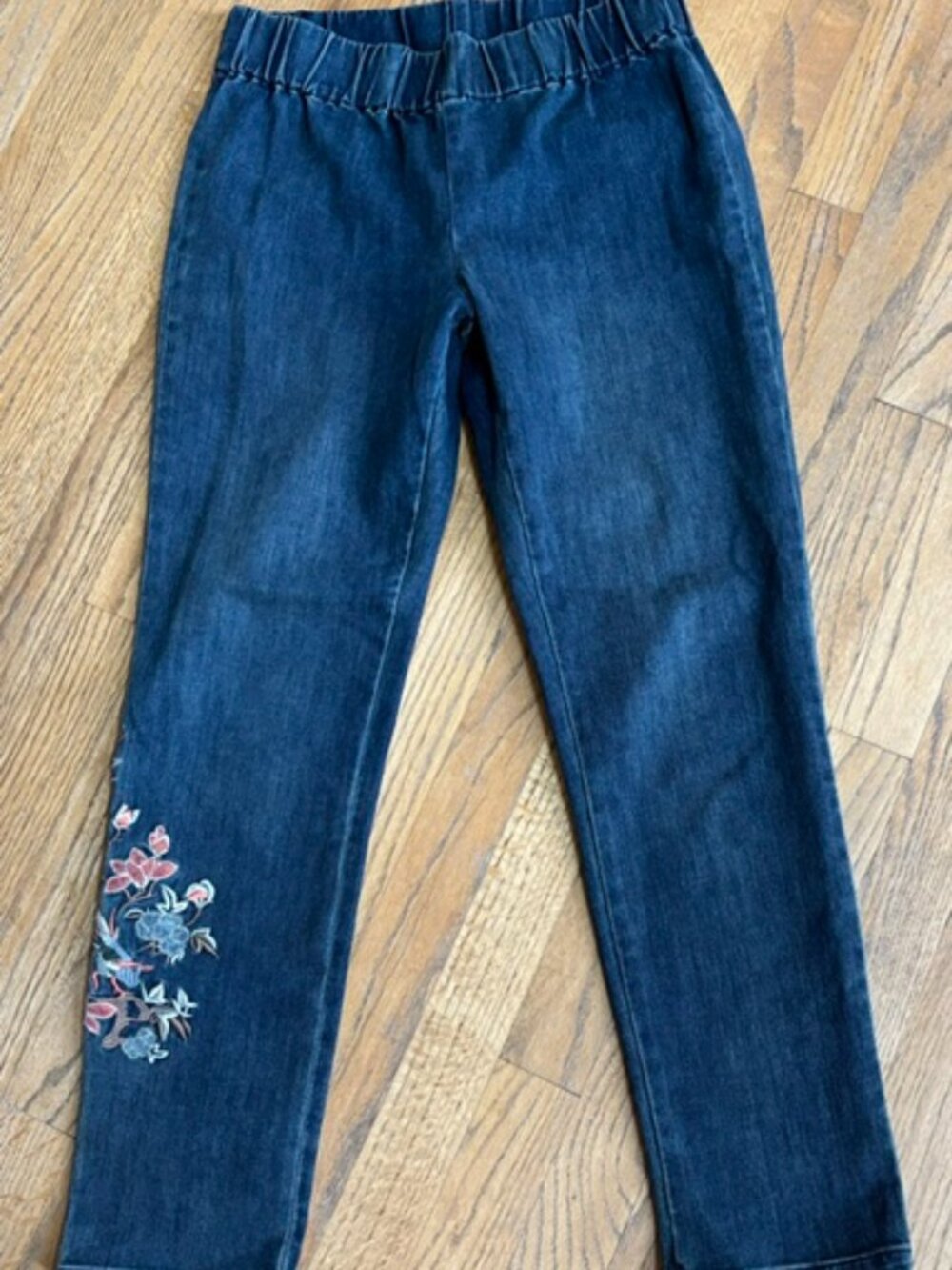 Soft Surroundings Pull-On Jeans with Bird & Flower Embroidery Size Petite Small
